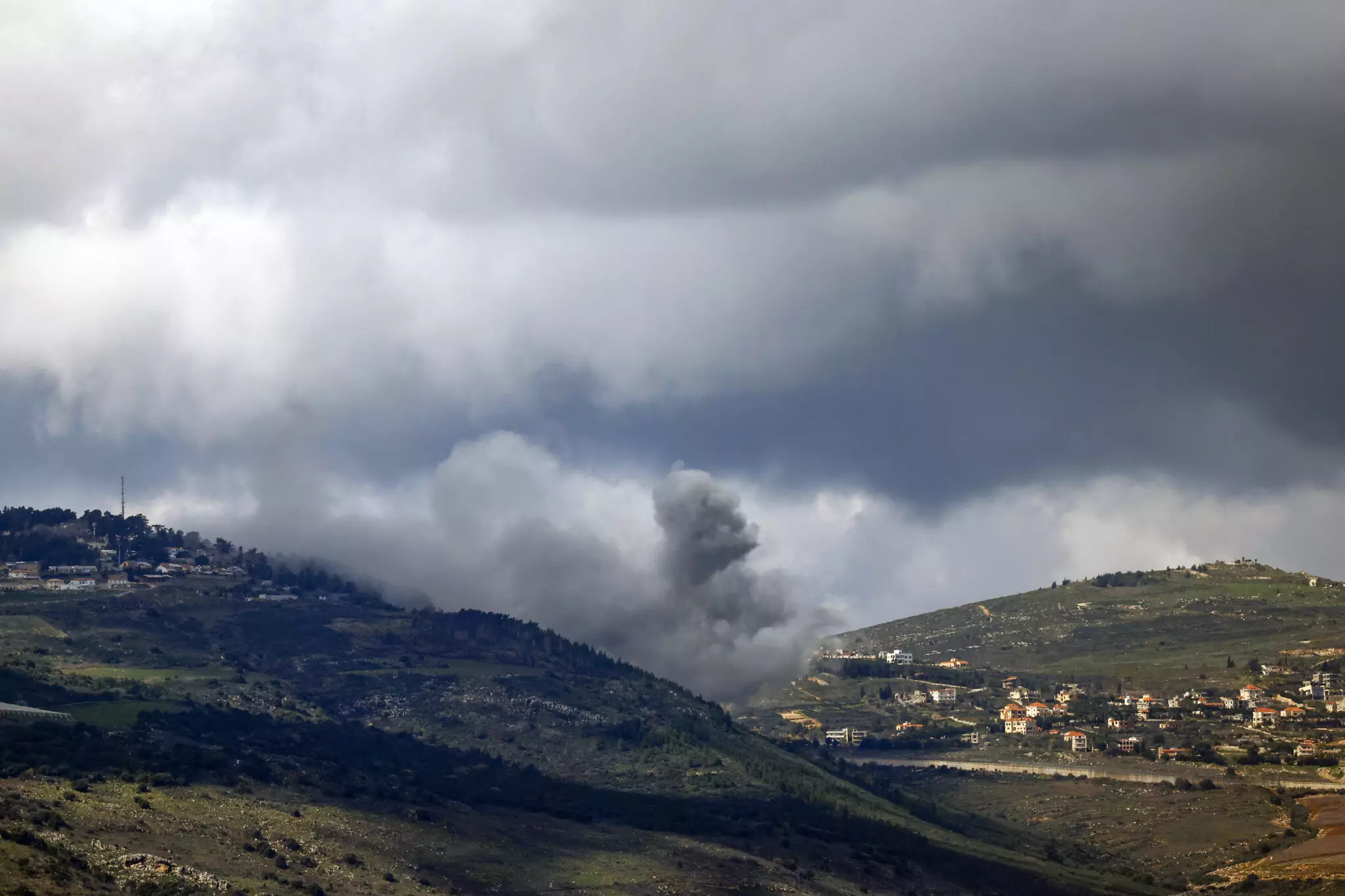 Informe Liban S Ataque A Reo Israel Mata A Una Mujer Y A Un Ni O En