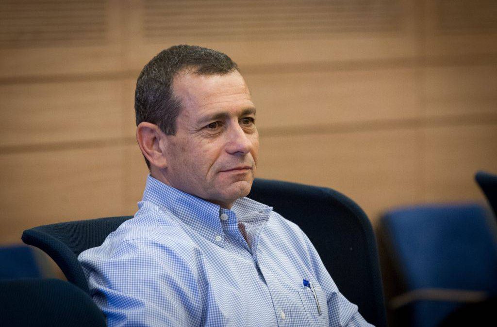 Jefe del servicio de seguridad de Shin Bet Nadav Argaman asiste a una reunión del Comité de Asuntos Exteriores y Defensa en la IKnesset, 12 de julio de 2016. (Miriam Alster / FLASH90)