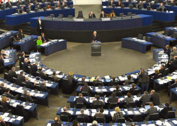 1080 hipócritas parlamentarios europeos firman contra la soberanía de Israel