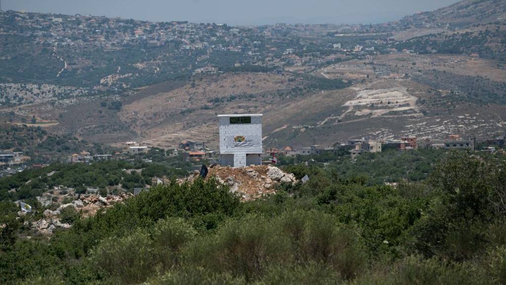 Una instalación de la ONG agrícola libanesa “Green Without Borders” que la FID acusa de servir como puesto de observación para Hezbolá en la frontera entre Israel y el Líbano, se dio a conocer el 22 de junio de 2017. (Unidad de Portavoz de la FID)