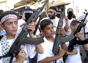 Hamas utiliza a niños como escudos humanos, e Israel es culpado