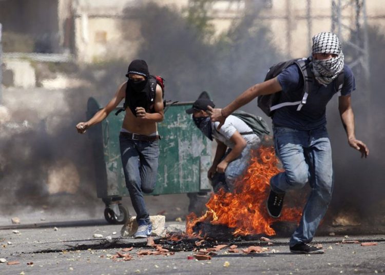 Autoridad Palestina: “Ataque a un judío y le aprobamos en la escuela”