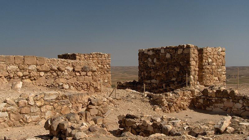 Las excavaciones en Tel Arad en el desierto de Negev, 16 de marzo de 2006. (CC BY-SA Wikimedia Commons)