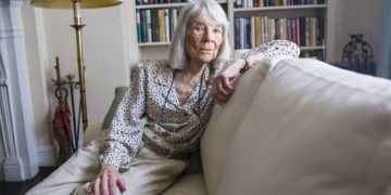 Muere a los 93 años Judith Jones, editora estadounidense que “rescató” el diario de Ana Frank