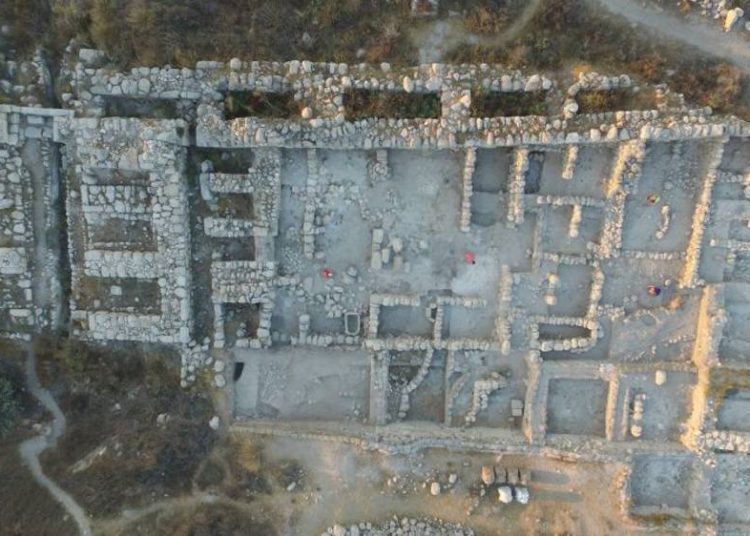 Arquéologos encuentran palacio de la era del Rey Salomón