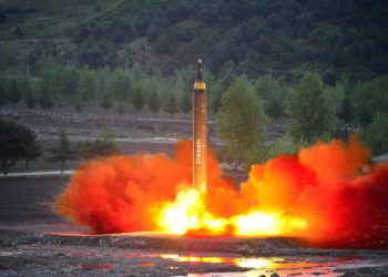 Si Pyongyang sigue adelante con su amenaza es probable que utilice los Hwasong-12, misiles balísticos de medio alcance que cuentan con la capacidad de atacar Guam (Reuters)