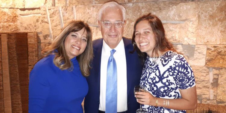 La hija del embajador estadounidense David Friedman hace aliyah