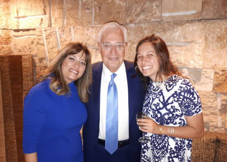 La hija del embajador estadounidense David Friedman hace aliyah