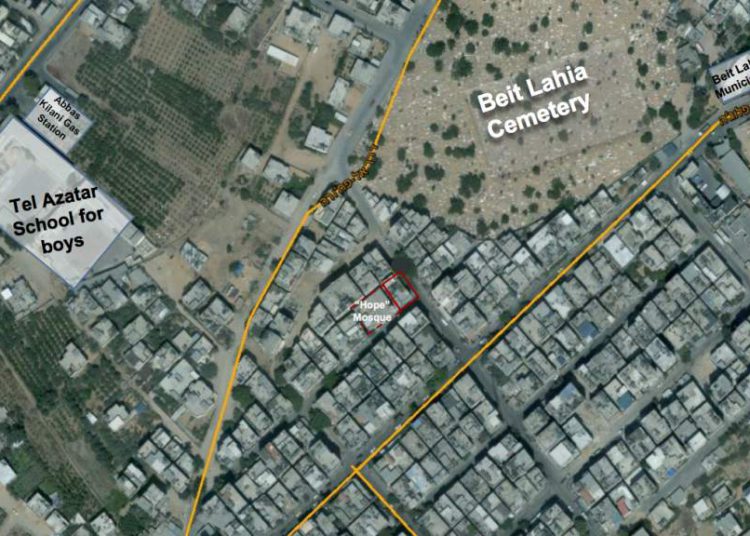 Una imagen de satélite proporcionada por las FDI que muestra la ubicación de un túnel de Hamas que fue excavado debajo de un edificio de apartamentos en el norte de Gaza. (Fuerzas de Defensa de Israel)