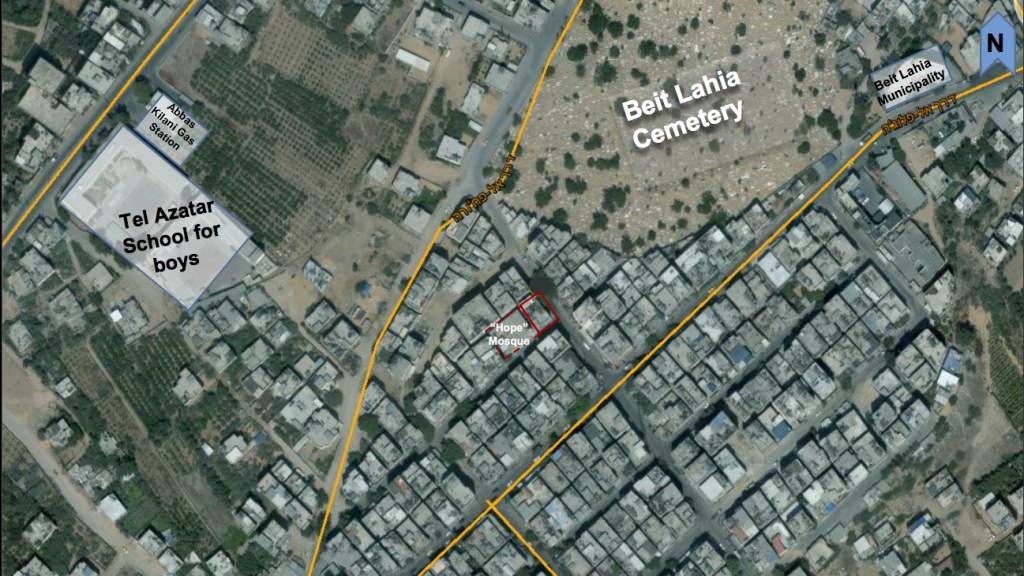 Una imagen de satélite proporcionada por las FDI que muestra la ubicación de un túnel de Hamás que fue excavado debajo de un edificio de apartamentos en el norte de Gaza. (Fuerzas de Defensa de Israel)