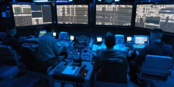 Hackers roban documentos de las FDI y de un gran banco de Israel