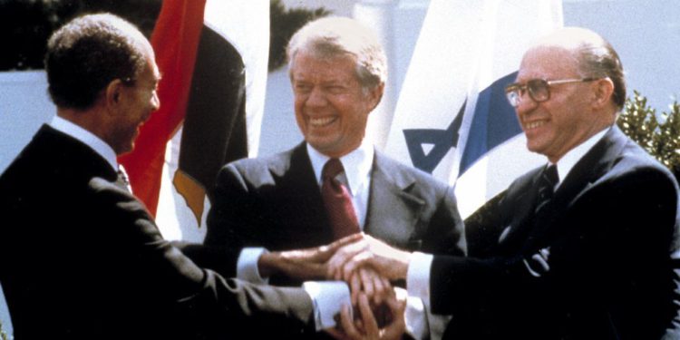 Efemérides: Egipto e Israel firman los Acuerdos de Camp David