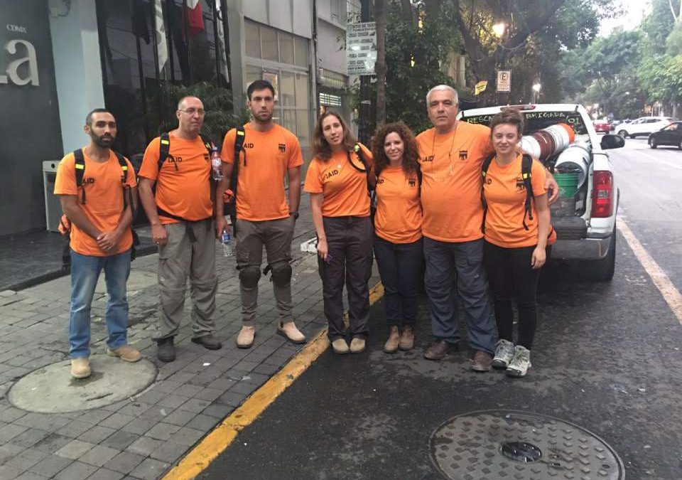Equipos israelíes de ayuda en México