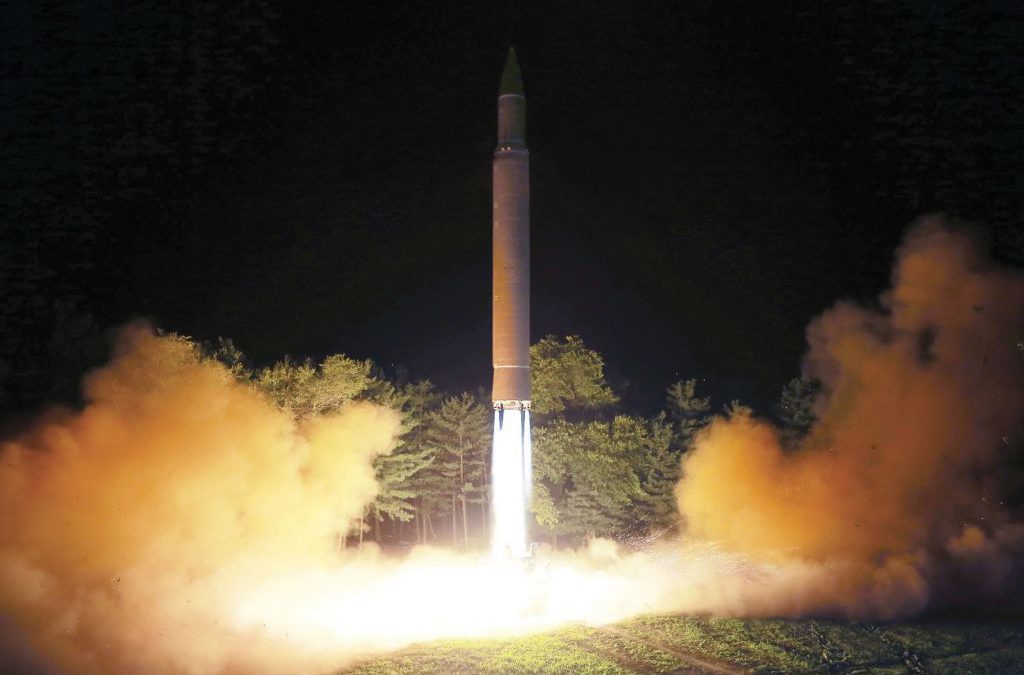 Informe: Bombas nucleares de Corea del Norte llegaron con ayuda de Irán o Rusia