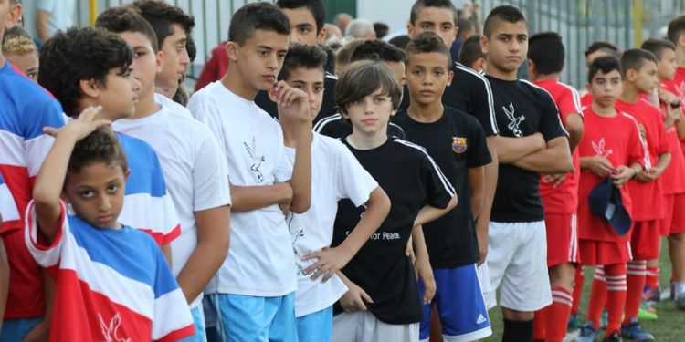 El amor al fútbol reúne a niños judíos y árabes