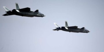 China realizó un ejercicio de ataque aéreo cerca de la isla estadounidense de Guam