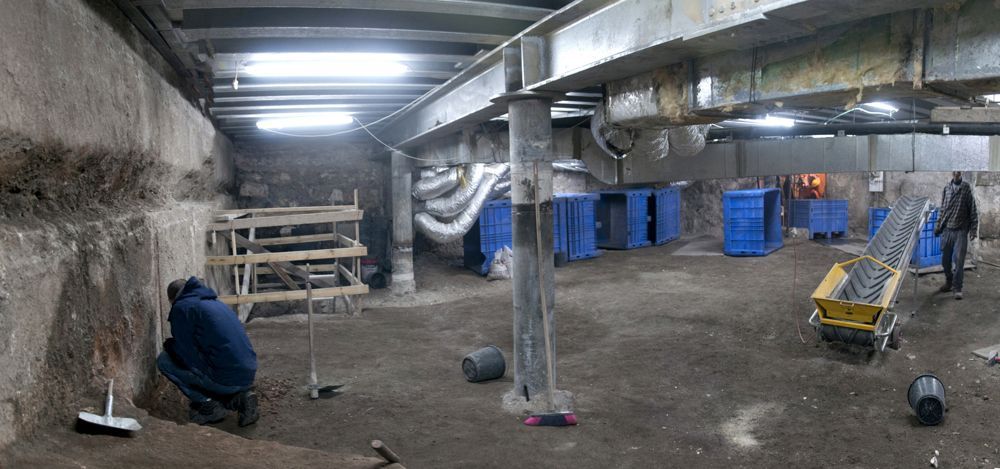 Enorme sección del Muro Occidental y un teatro romano descubiertos después de 1700 años 6 Etapas iniciales de la excavación del Arco de Wilson en la Ciudad Vieja de Jerusalém. (Shai Halevi, Autoridad de Antigüedades de Israel)