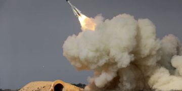 Informe: Irán intentó obtener misiles y tecnología nuclear 32 veces en 2016