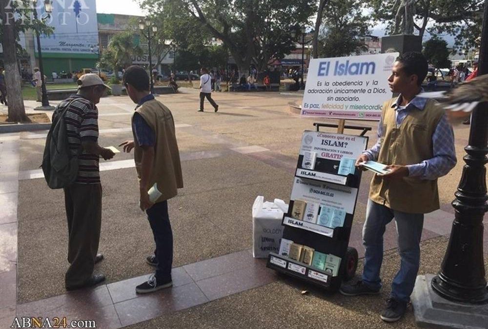 Venezuela: Grupo musulmán distribuye libros y charlas sobre “La Piedad del Islam”