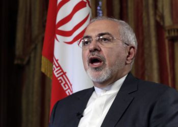 Zarif de Irán se suma a las condenas por masacre en sinagoga