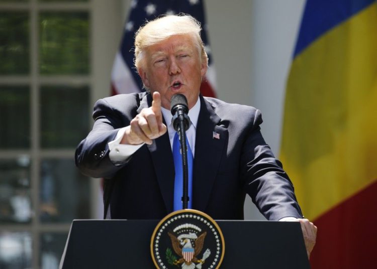 Informe: Trump planea declarar a Irán en violación de acuerdo nuclear