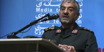 En desafío a Israel, Irán dice que mantendrá sus fuerzas y armas en Siria
