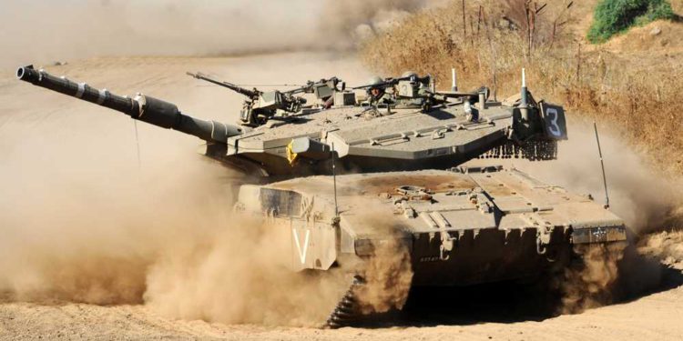 Tanques de la FDI realizan disparos de advertencia a las fuerzas sirias cerca de la frontera del Golán