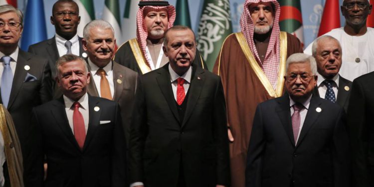 Abbas: “EE.UU ya no tendrá un ron en el proceso de paz y se anulará los acuerdos de Oslo”