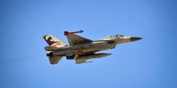 Israel dispara misiles contra una base militar cerca de Damasco
