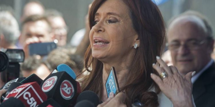 Juez argentino ordena prisión preventiva a Kirchner por encubrimiento en bombardeos a la AMIA