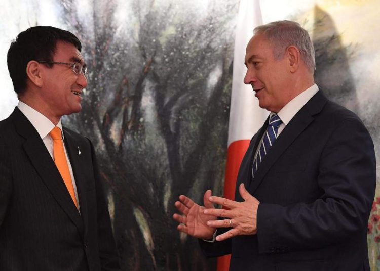 Japón invitará a Netanyahu, Abbas y Kushner a la cumbre de paz de Tokio