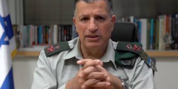 El Coordinador del Ministerio de Defensa de las Actividades del Gobierno en los Territorios, Mayor General Yoav Mordechai. (Captura de pantalla)