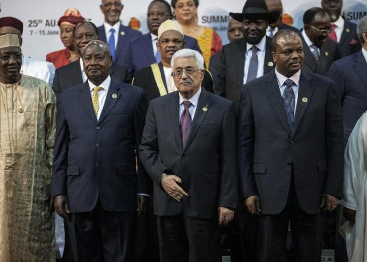 Abbas invita a las naciones africanas a “unirse al proceso de paz”