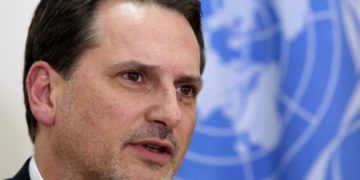 Pierre Krahenbuhl, director de la agencia de la UNRWA, durante una entrevista en Beirut, Líbano, el jueves 12 de marzo de 2015. (Crédito de la foto: AP Photo / Bilal Hussein)