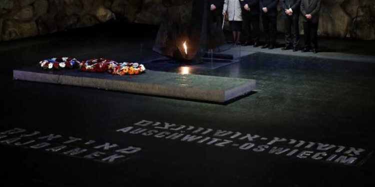 Yad Vashem promete continuar apoyando investigaciones sobre el papel de los polacos en el Holocausto