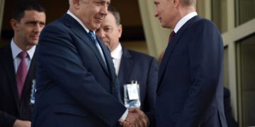 Funcionario ruso: si Irán ataca a Israel, respaldaremos a Israel