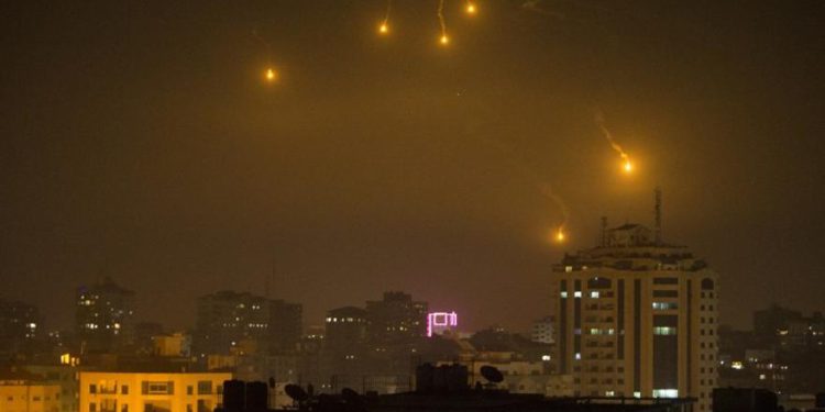 ¿Cómo puede responder Israel a los disparos de cohetes?