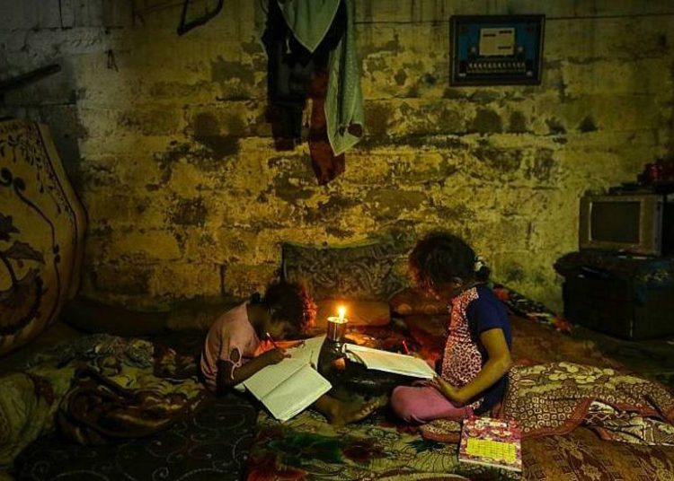 La única central eléctrica de Gaza se apaga por falta de combustible