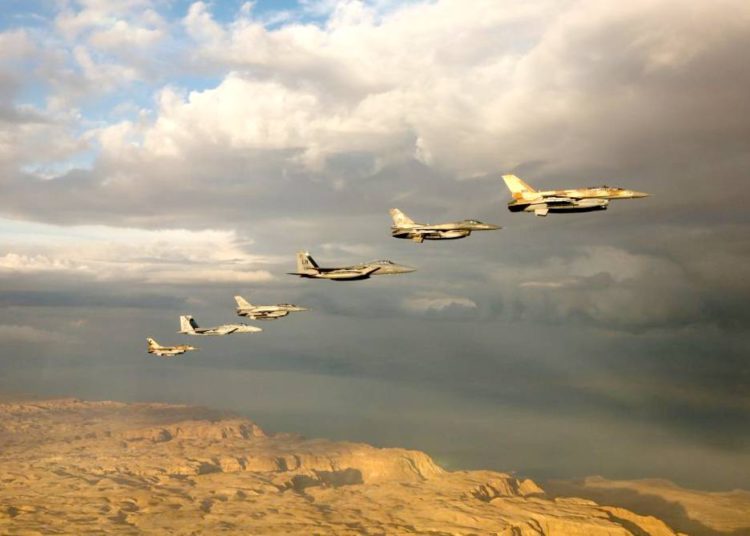 Video: Israel ataca objetivos de Irán en Siria