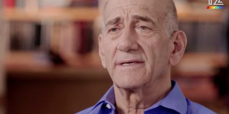 Ex primer ministro Olmert solicita a Rivlin que elimine sus antecedentes penales