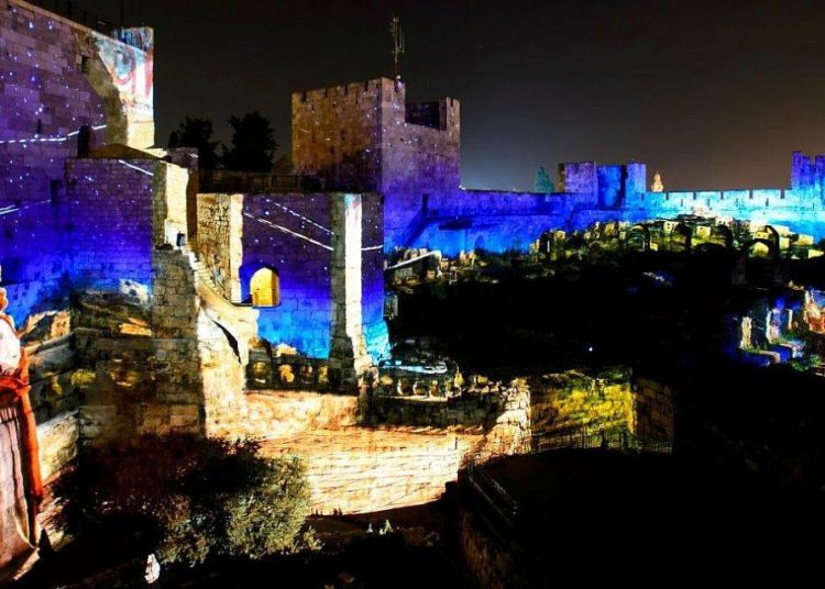 La Ciudad Vieja de Jerusalem, se ilumina con el pasado bíblico gracias a tecnología futurista