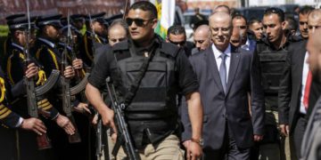 Hamas acusa a Israel del intento de asesinato de Hamdallah