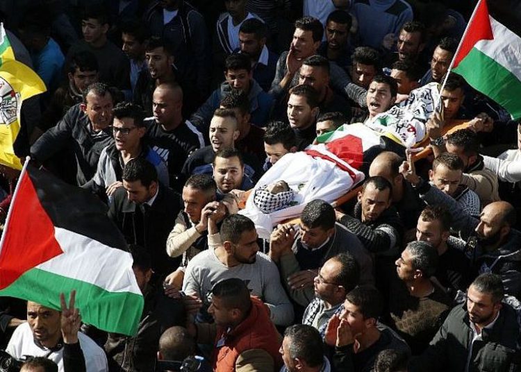 La Knesset aprueba una ley que permite a la policía retener los cuerpos de los terroristas palestinos