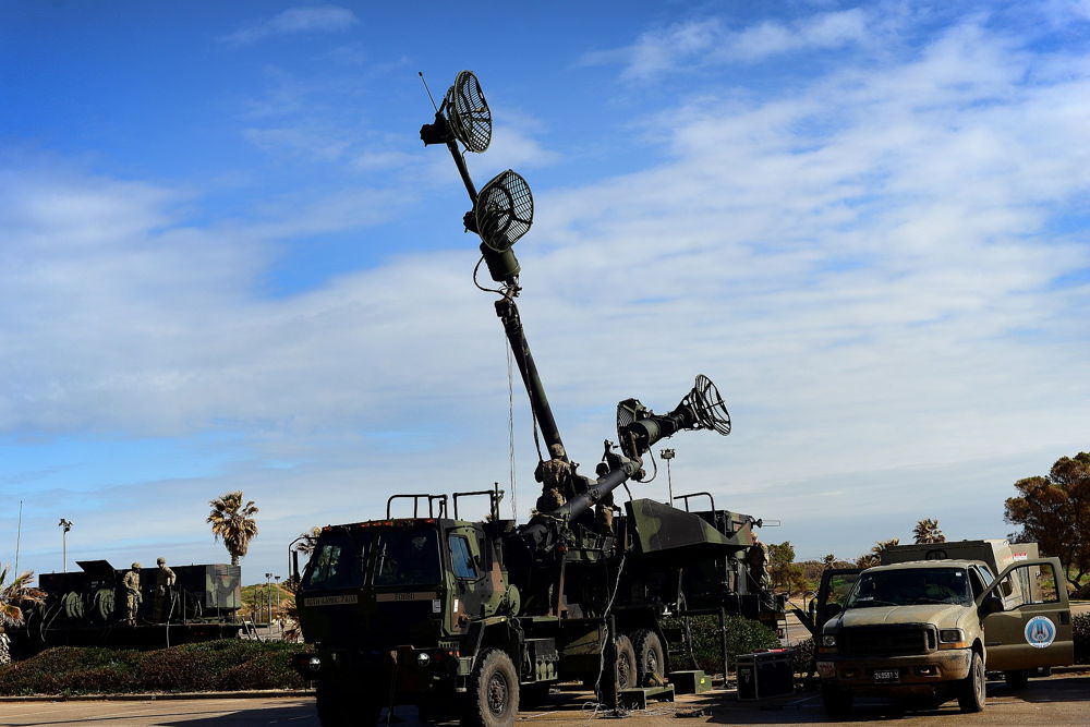 Las tropas estadounidenses e israelíes despliegan una red de radares durante el ejercicio de defensa aérea Juniper Cobra 2018 en marzo de 2018. (Ejército de EE.UU.)