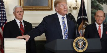 Trump promulgó ley que reduce la ayuda a los palestinos a lo más básico - autoridad palestina - ley taylor force