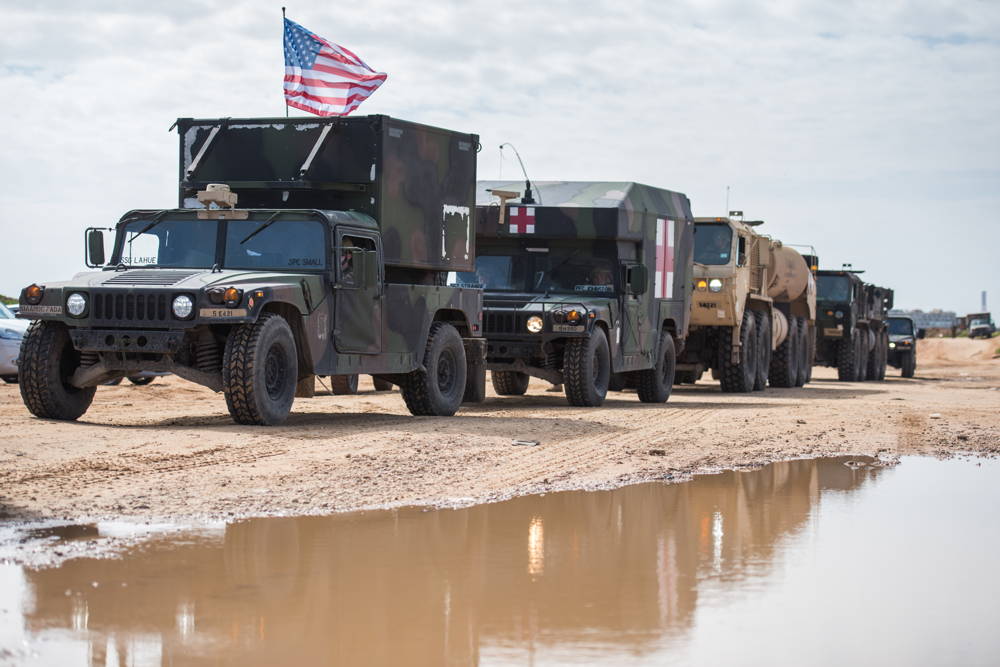 Un convoy de vehículos estadounidenses e israelíes mueve suministros antes del ejercicio de defensa aérea Juniper Cobra 2018 en marzo de 2018. (Fuerzas de Defensa de Israel)