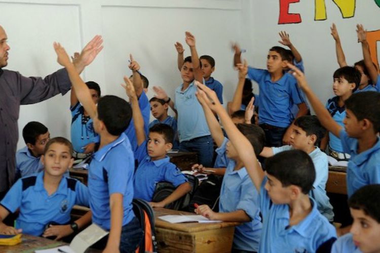 Los libros escolares de UNRWA contienen incitación al terrorismo