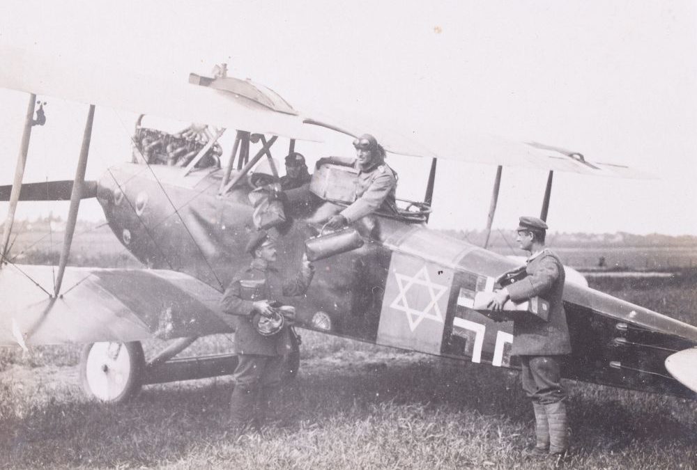 Piloto alemán de la Primera Guerra Mundial pintó la Estrella de David en avión para molestar al futuro nazi