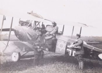 Piloto alemán de la Primera Guerra Mundial pintó la Estrella de David en avión para molestar al futuro nazi