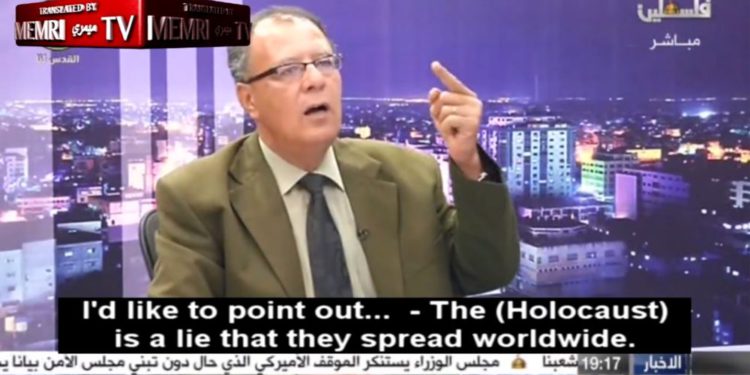 Analista de TV palestino niega el Holocausto